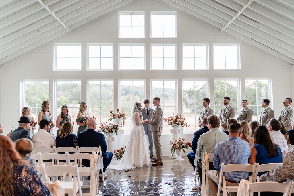 outdoor ceremony, canopy of trees, garden wedding
